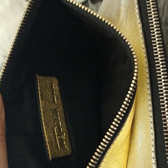 Alexander McQueen small clutch - Picture 9 of 11